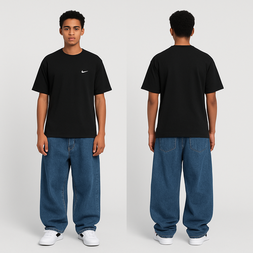 Baggy Jeans an a black T-shirt with a Nike shoes