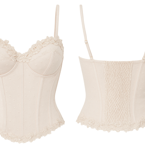 This one is also poca dotted sweet heart corset top white or rose gold lace Tiny flower patterns
Around the sweet heart are those tiny lace flowers buh bigger than the ones on the body and some stones