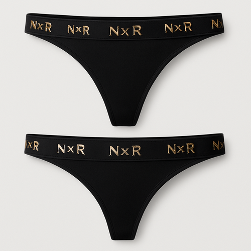 🖤 N x R – Trusse Design (produktillustration vejledning)

Form:
	•	Klassisk tanga/string med smal hofteelastik.
	•	Let V-form foran og smallere bagpå.

Materiale:
	•	Sort, mat mikrofiber eller satinblød nylon/spandex-blanding.
	•	Bløde sømme med diskret glans.

Farver:
	•	Base: dyb sort (#0A0A0A)
	•	Detaljer & logo: børstet guld (#D4AF37)

Elastik/linning:
	•	2 cm bred, sort elastik.
	•	Løber hele vejen rundt med gentaget “N x R”-logo i guld.
	•	Logoet trykkes med let metallic finish.

Logo-placering:
	•	Hovedlogo midt foran.
	•	Små gentagelser af “N x R” hele vejen rundt i linningen.

Finish:
	•	Inderside foret med blødt, åndbart stof.
	•	Lille sort label på indersiden med guldtekst “Made in Denmark”.


Make ik look like a sexy g string 