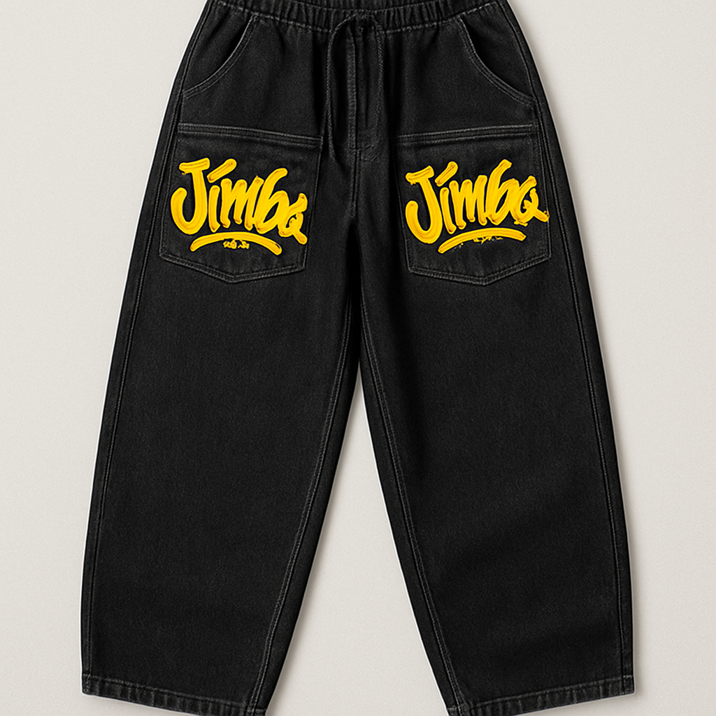 Pantalone baggy largo in denim nero con ricamato sopra su ognuna delle tue tasche “Jimba” in stile writer in giallo
Pantalone baggy largo in denim nero con ricamato sopra su ognuna delle tue tasche “Jimba” in stile writer in giallo