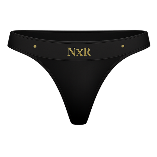Brand: N x R
Stil: Eksklusivt dansk luksus-undertøj

🎨 Designbeskrivelse

Jeg skal bruge en 3D-visualisering af et trusse-design, baseret på mit brand N x R.
Designet skal være sofistikeret, minimalistisk og luksuriøst i sort og guld.

Specifikationer:
	•	Form: Tanga / String-trusse
	•	Farve: Dyb mat sort (#0A0A0A)
	•	Detaljer: Børstet guld (#D4AF37) logo og små gulddetaljer i linningen
	•	Materiale: Satin eller blødt nylon/spandex (let glans)
	•	Logo: “N x R” centreret midt foran på linningen
	•	Label (valgfrit): “Made in Denmark” på indersiden

Visning:
	•	Kun produktet (ingen model/person).
	•	Vinkel: Forfra (kan laves i 3D, men vist som produktfoto).
	•	Sort eller neutral baggrund.
	•	Format: PNG eller JPG (2000x2000 px).

Ekstra (valgfrit):
	•	Let refleksion under produktet for et high-end look.
	•	En version med skygge og en uden baggrund (transparent).
